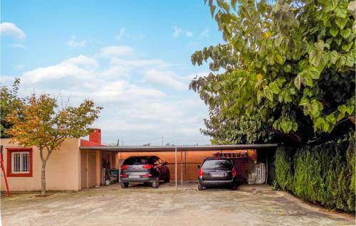Stunning Home In Pe��scola With 3 Bedrooms