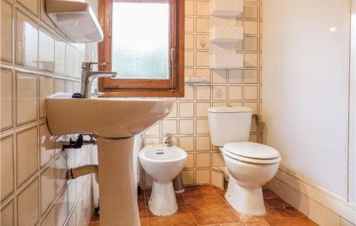 Stunning Home In Pe��scola With 3 Bedrooms