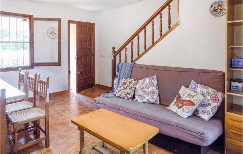 Beautiful Home In Pe��scola With 3 Bedrooms