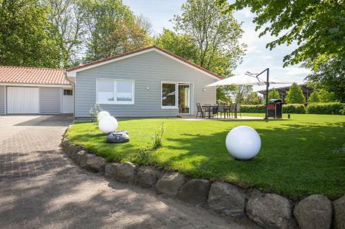 Elli�s Hus