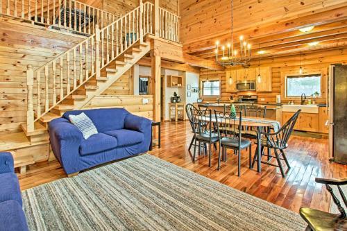 Modern Log Cabin With Rec Room, Steps To Lake!