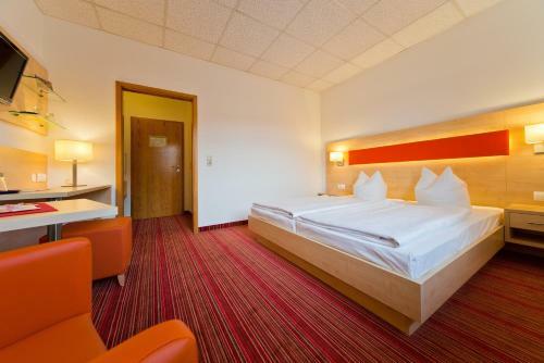 City Hotel