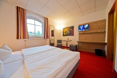 City Hotel