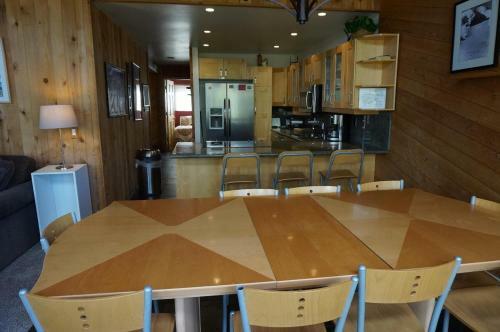 1849 Condos At Mammoths Canyon Lodge