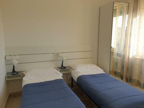 Hostal Essential House In Centro Citt� Con Parcheggio Privato E Wifi