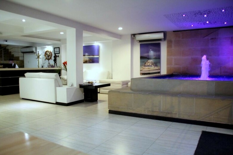 Aqua Granada Hotel
