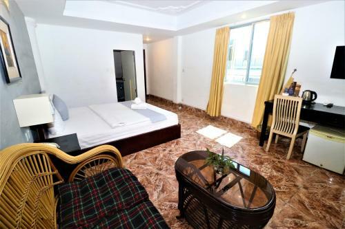 Hometown Hotel