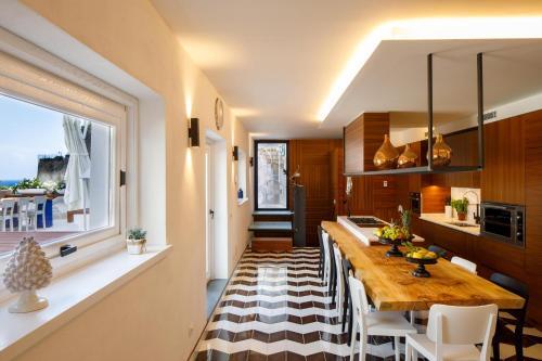 Amalfi Coast Luxury Villa With Swimming Pool