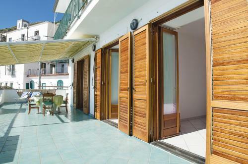 Moressas In Praiano