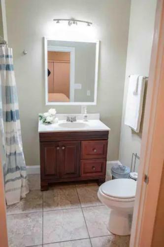Apartamento Near River Walkway, Self Check-in, 6 Miles Chevron