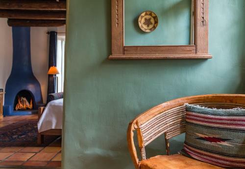 Inn Of The Turquoise Bear Bed And Breakfast