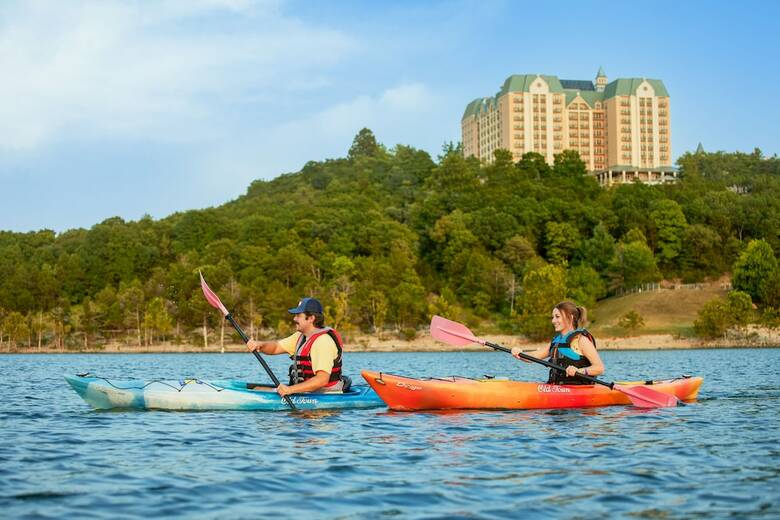 Hotel Chateau On The Lake Resort Spa
