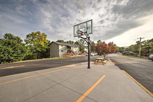 Apartamento Branson West Condo With Balcony And Lake Access!