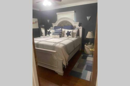 Peaceful 3 Bedroom Home Finish Basement Fire Place