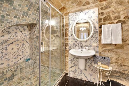 Hostal Sabbinirica