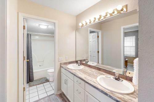 Fall Creek Resort 590-2