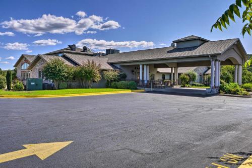 Apartamento Condo Resort Amenities, Deck And Lake View!