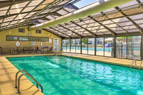 Apartamento Condo Resort Amenities, Deck And Lake View!