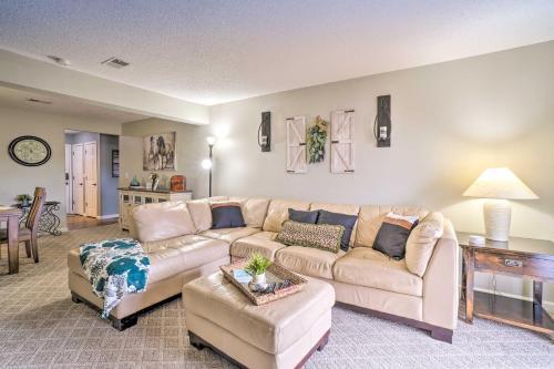 Apartamento Condo Resort Amenities, Deck And Lake View!