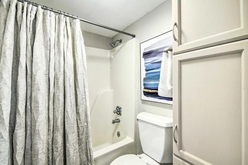 Apartamento Charming Condo With Deck, 4 Mi To Branson Strip