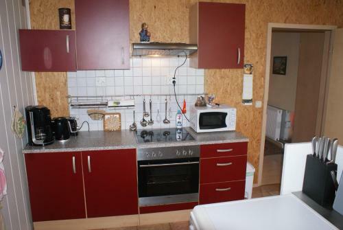 Burgwall Mit Terrasse & Parkplatz - Abc69