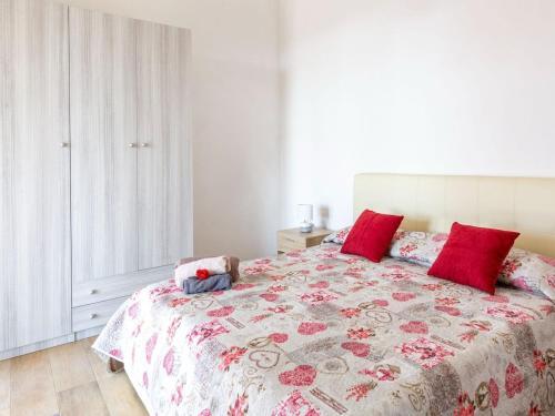 Villa Attractive Apartment In Realmonte With Shared Swimming Pool