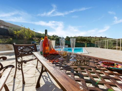 Villa Attractive Apartment In Realmonte With Shared Swimming Pool