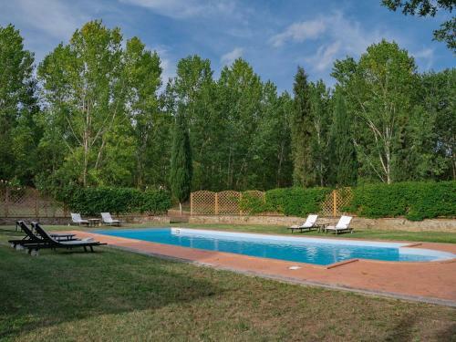 Comfortable Holiday Home In Reggello With Swimming Pool