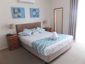 Aparthotel The Shores Holiday Apartments