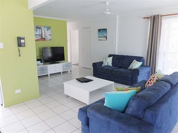 Aparthotel The Shores Holiday Apartments