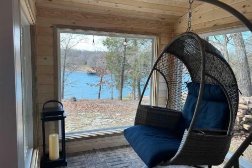 Modern Family Home With View On Table Rock Lake