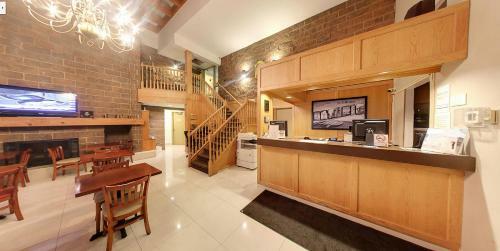 Hotel Super 8 By Wyndham Sudbury On