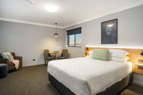 Townhouse Hotel