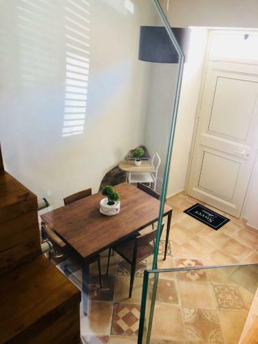 Simone Home