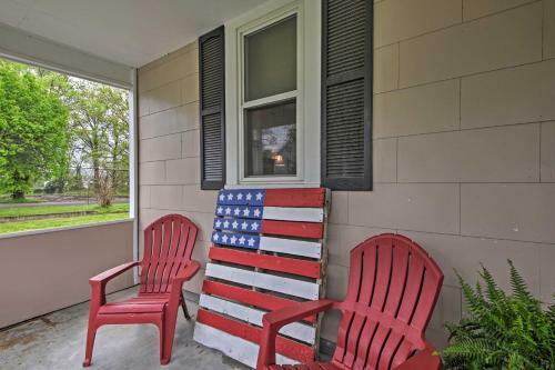 Lucky Dawg Pet-friendly Abode Near St Louis!