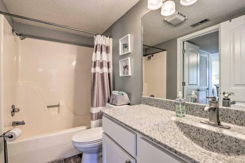 Apartamento Lovely Lakefront Condo With Dock And Pool Access!