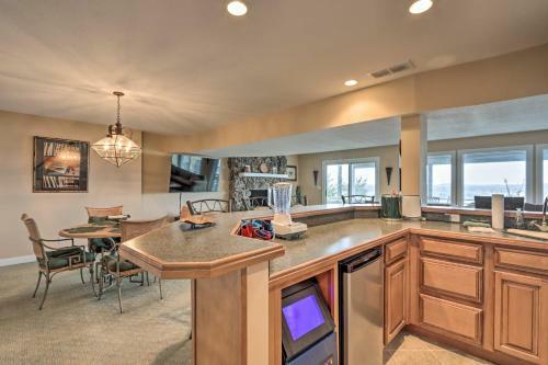 Osage Beach Family Home With Deck Lake Views!
