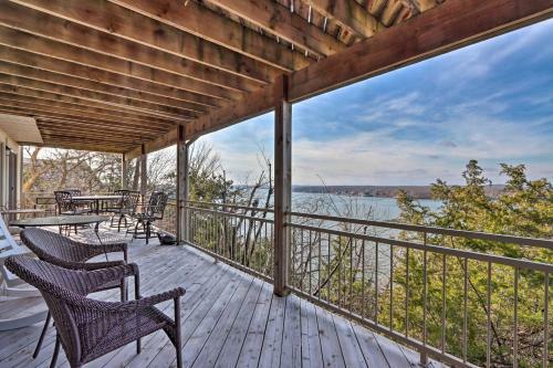 Osage Beach Family Home With Deck Lake Views!