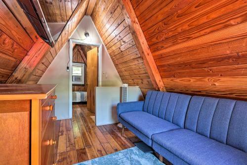Lakefront Rocky Mount Cabin With Dock And Kayaks!