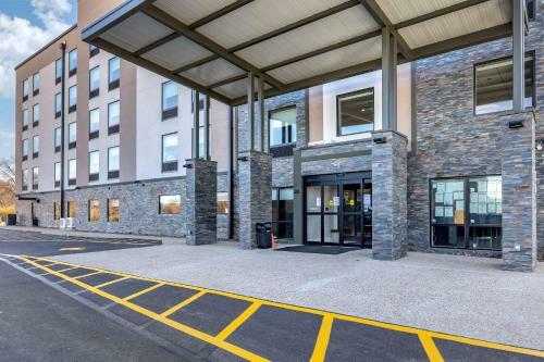 Hotel Comfort Suites St Louis - Sunset Hills