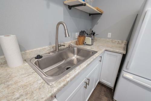 Apartamento Exquisite 1br/1ba + Kitchen - Historic C-street