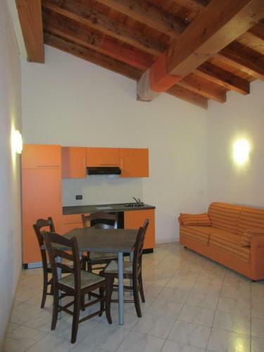 Bed & Breakfast Room In Agriturismo Rocca Dei Marchesi