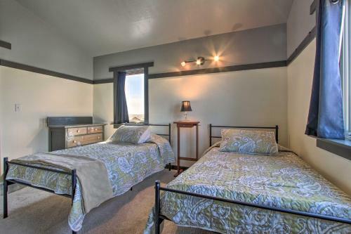 Pet-friendly Choteau Townhome With Gas Grill!