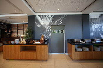 Hotel Courtyard Wiesbaden-nordenstadt