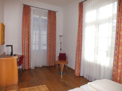 Hostal Alleehaus
