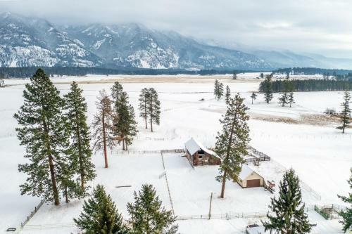 Columbia Falls Ranch Living