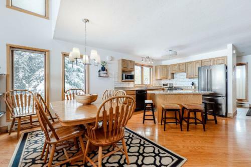 Park Condo 301
