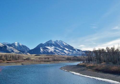 Emigrant Cabin On 10 Acres With Bbq And Peaceful Views!