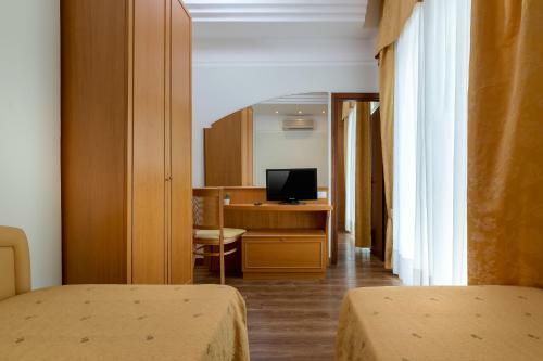 Hotel Astor