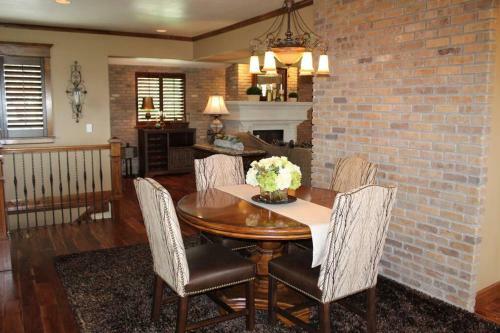 Villa The Elegant Montana Farmhouse